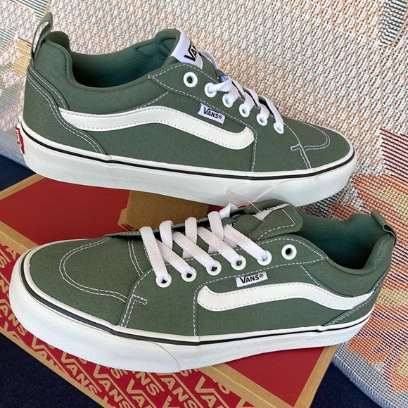 Vans Filmore
Canvas Duck Green/White
VNOA5HTXQ31
WMNS sneakers - Picture 11 of 16
